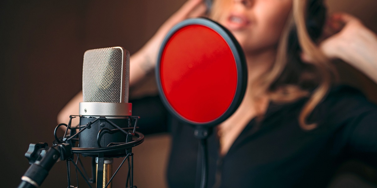 Le 7 Migliori Microfoni Vocali per Studio e Live del 2024